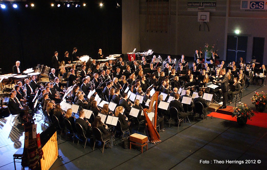 Symphonica in Concert_Budel 2012_EMM en Amor Musae_Foto Theo Herrings  (16).JPG